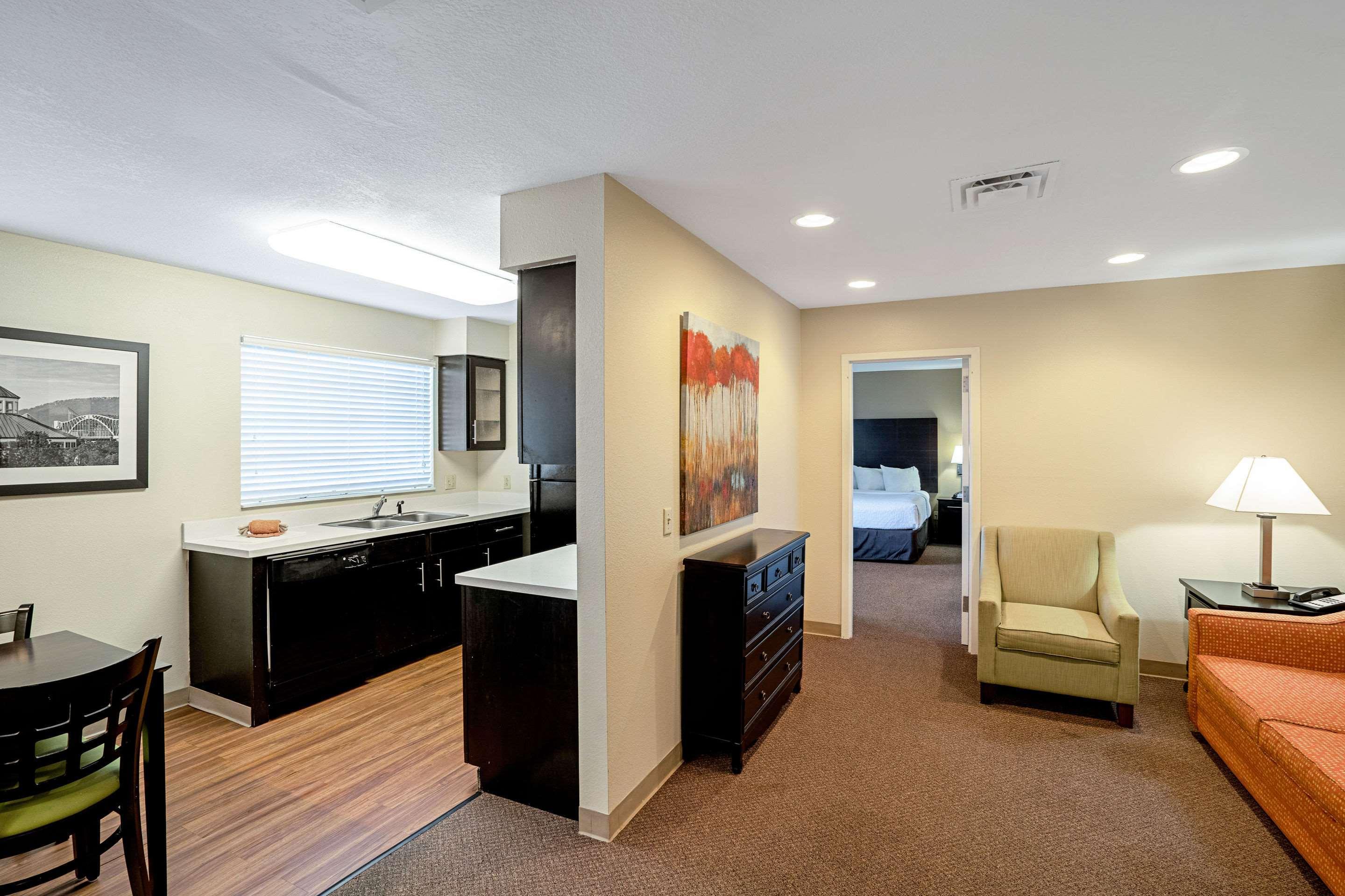 Mainstay Suites Chattanooga Hamilton Place Exteriör bild